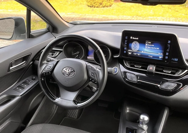 Toyota C-HR cena 79900 przebieg: 90000, rok produkcji 2019 z Lublin małe 79